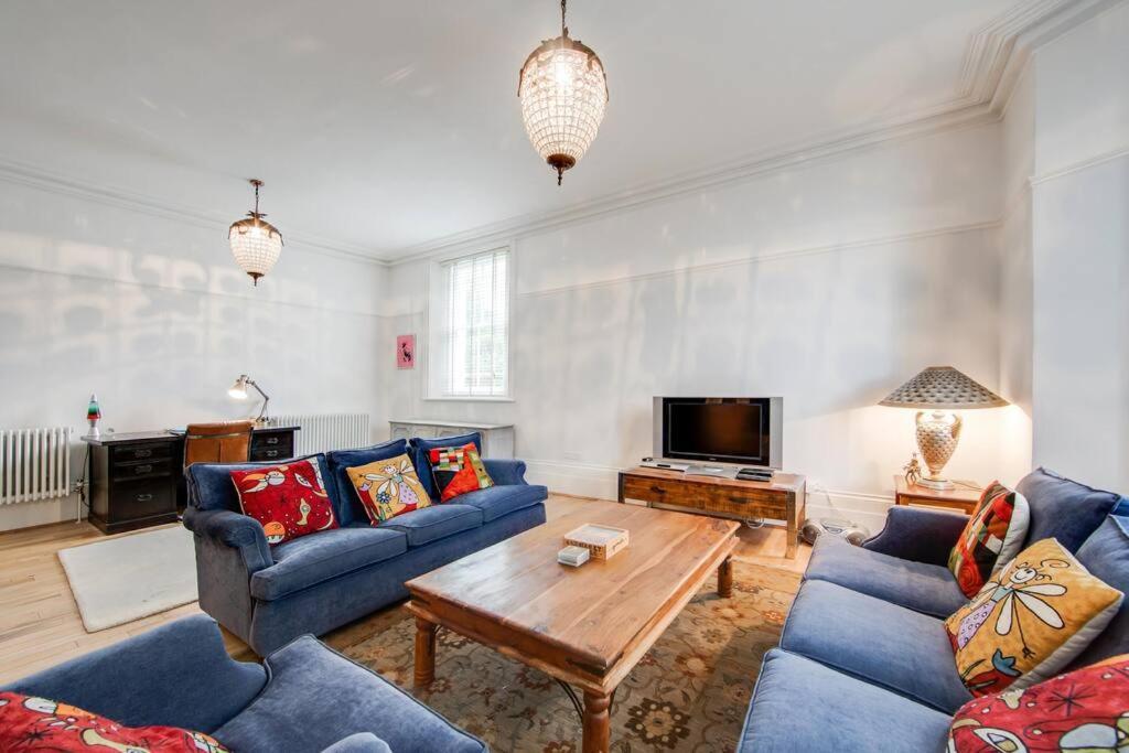Princes Villa - Large Fully Self Contained Flat, 5 Minutes From The Sea เฮสติงส์ ภายนอก รูปภาพ
