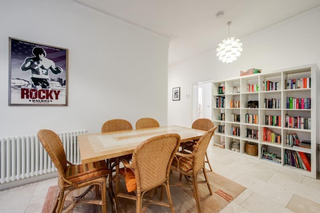 Princes Villa - Large Fully Self Contained Flat, 5 Minutes From The Sea เฮสติงส์ ภายนอก รูปภาพ